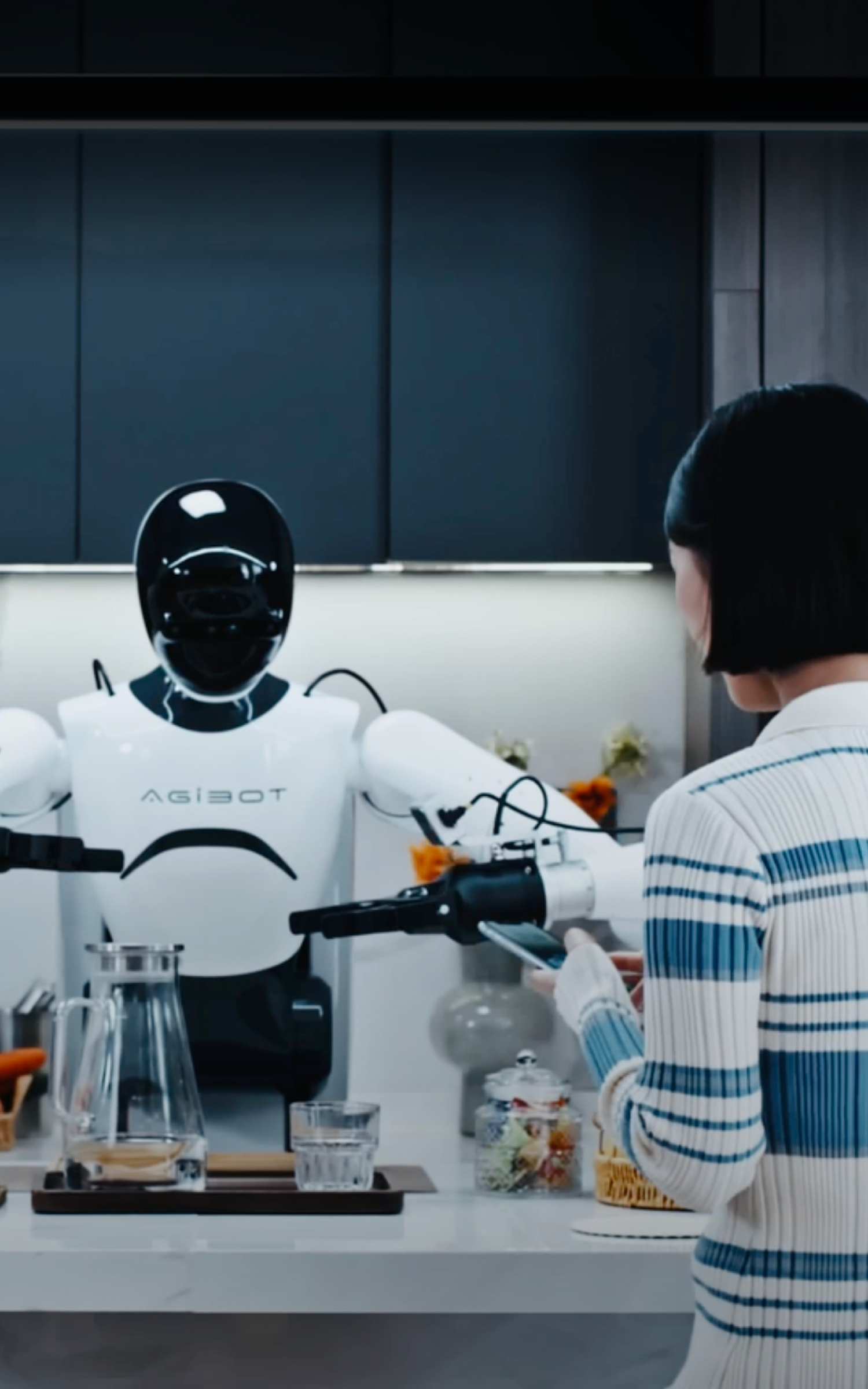 行业首款！AC米兰发布具身智能一站式开发平台Genie Studio